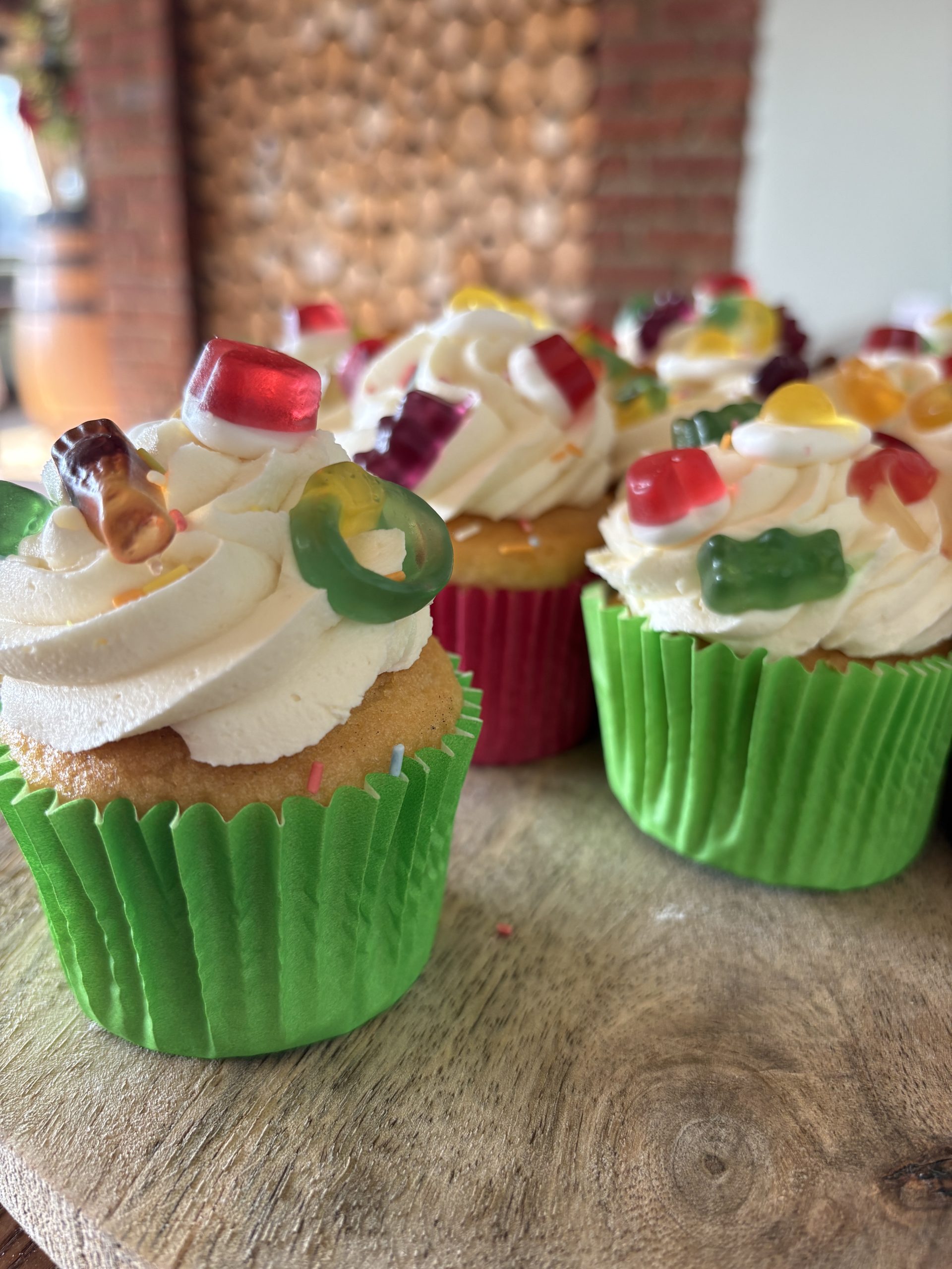 Vanilla Pick n Mix Cupcakes - Image 3