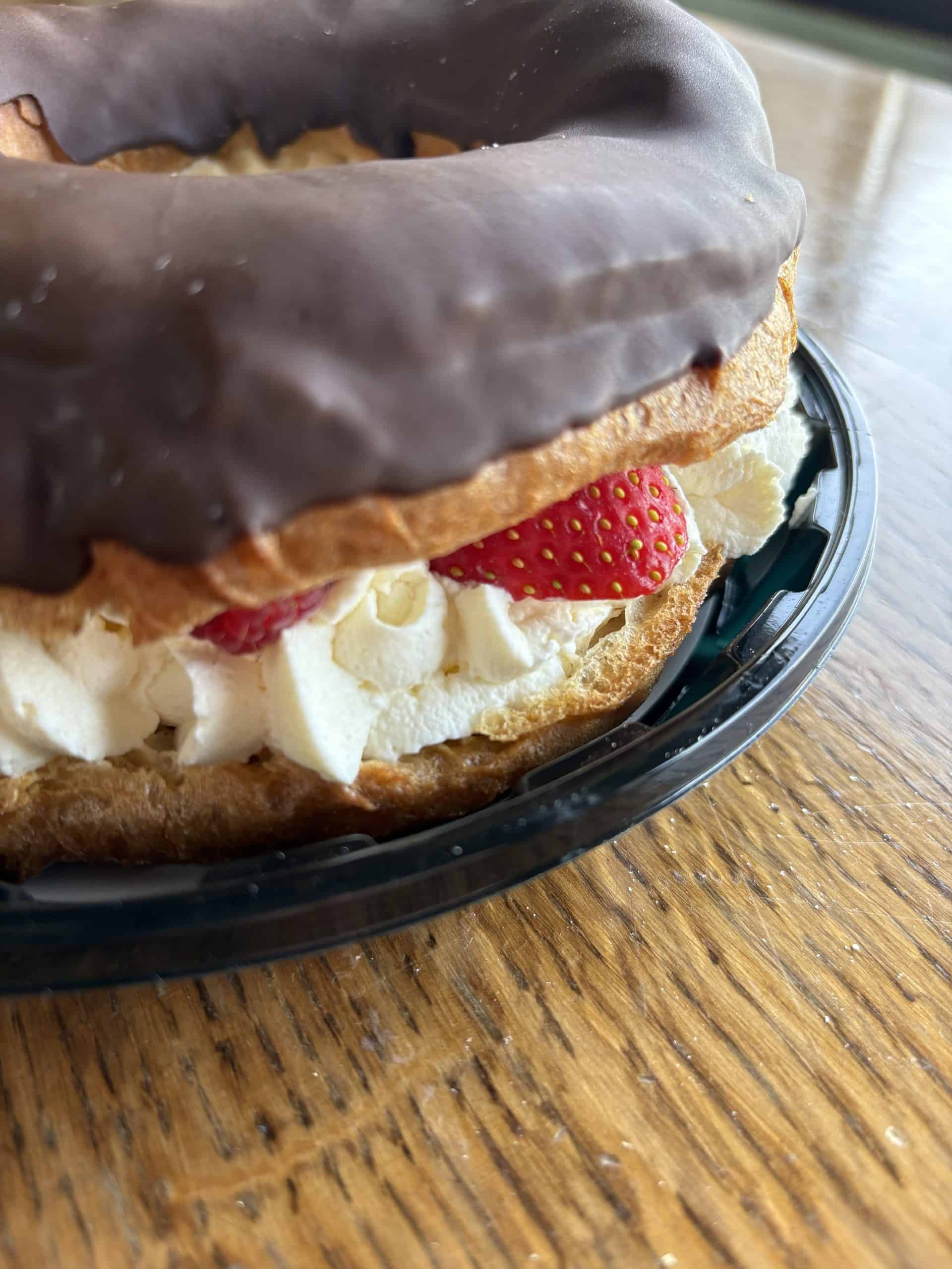 Millets Handmade Fresh Cream Choux Ring